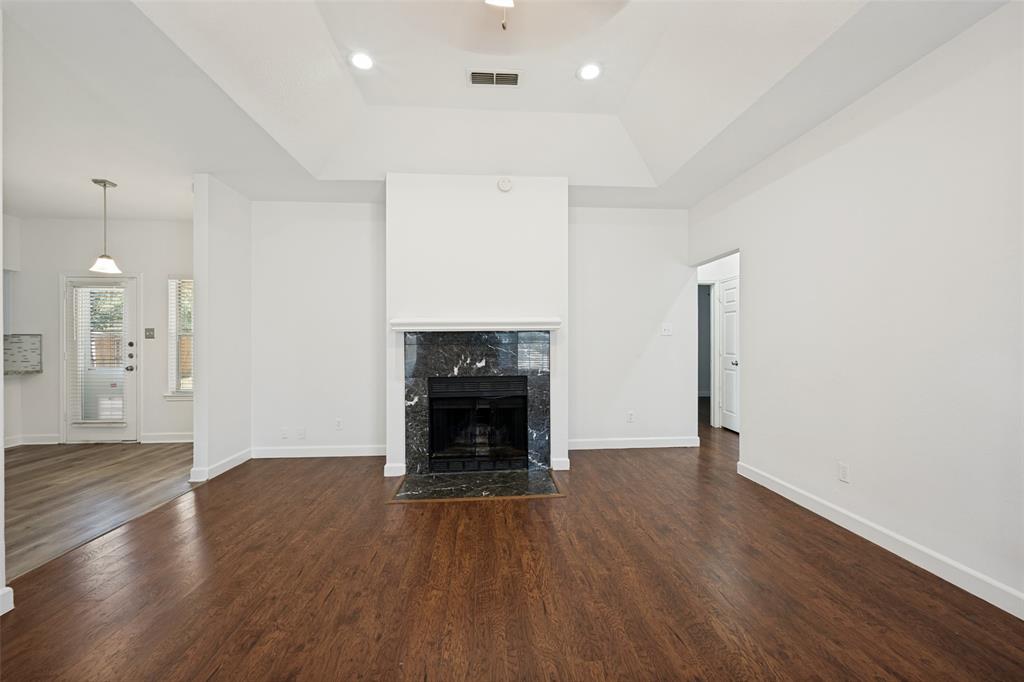 6709 Wayfarer Trail