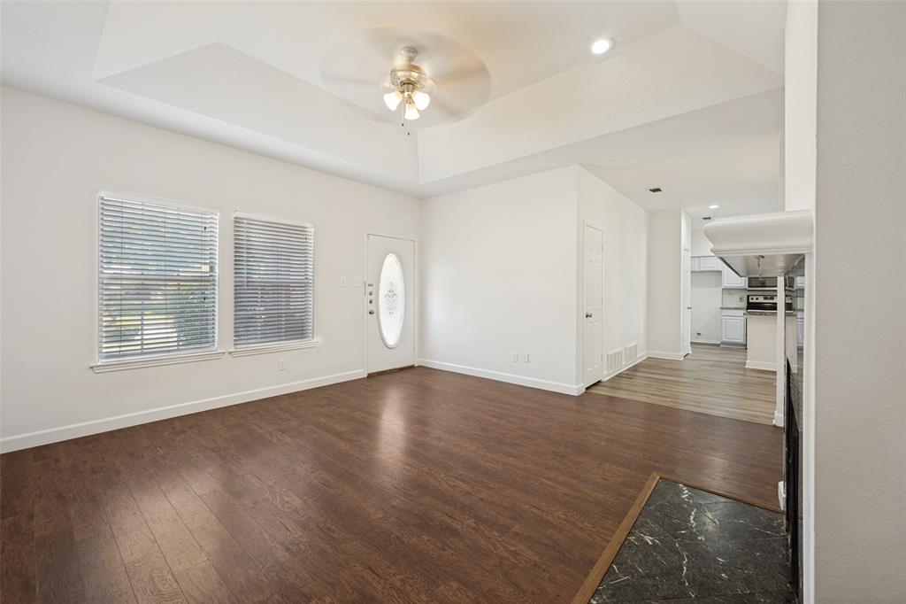 6709 Wayfarer Trail