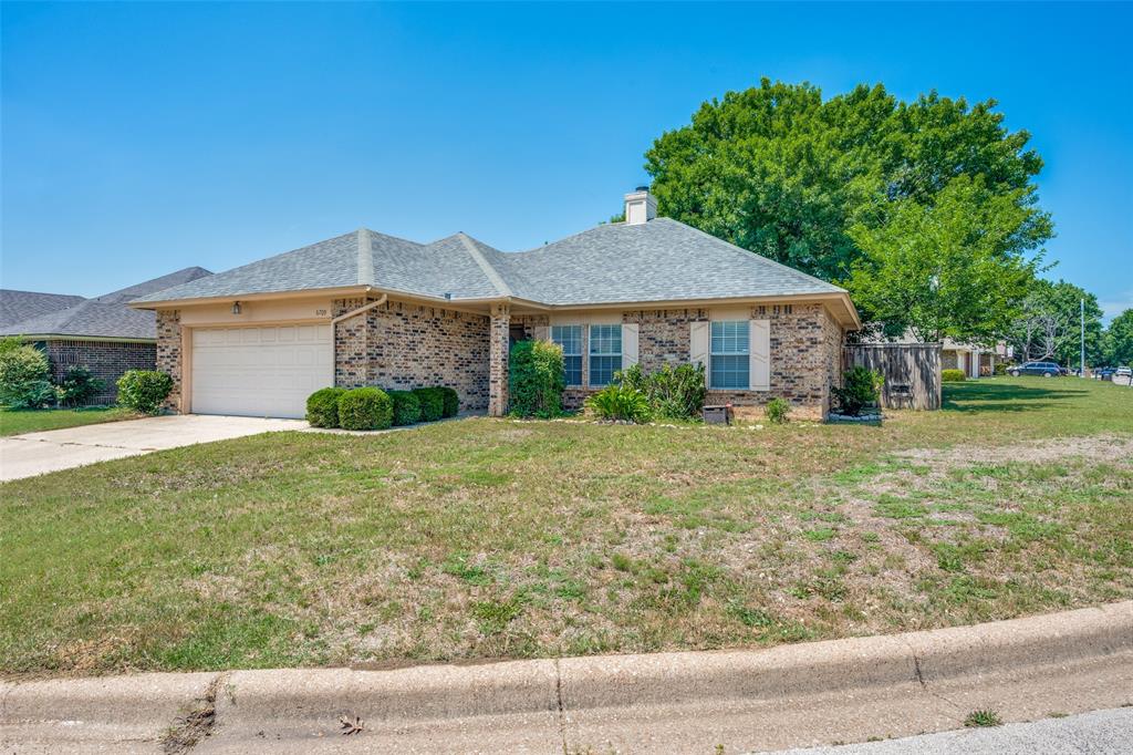 6709 Wayfarer Trail