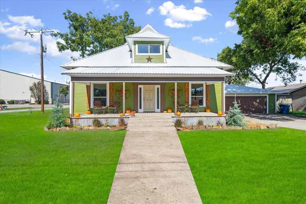 300 E 3rd Street