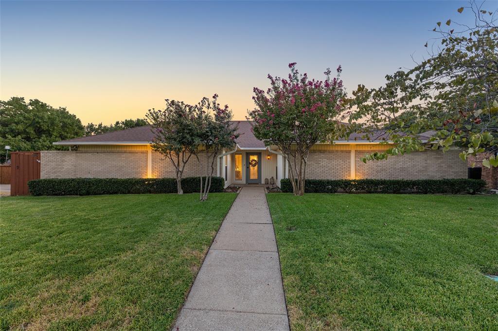 2414 Acacia Street