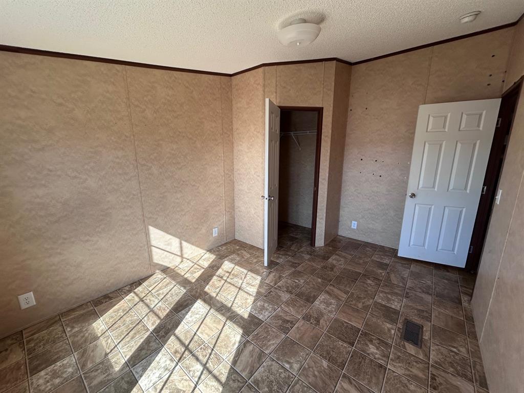 Gray Duck North 03 - Residential