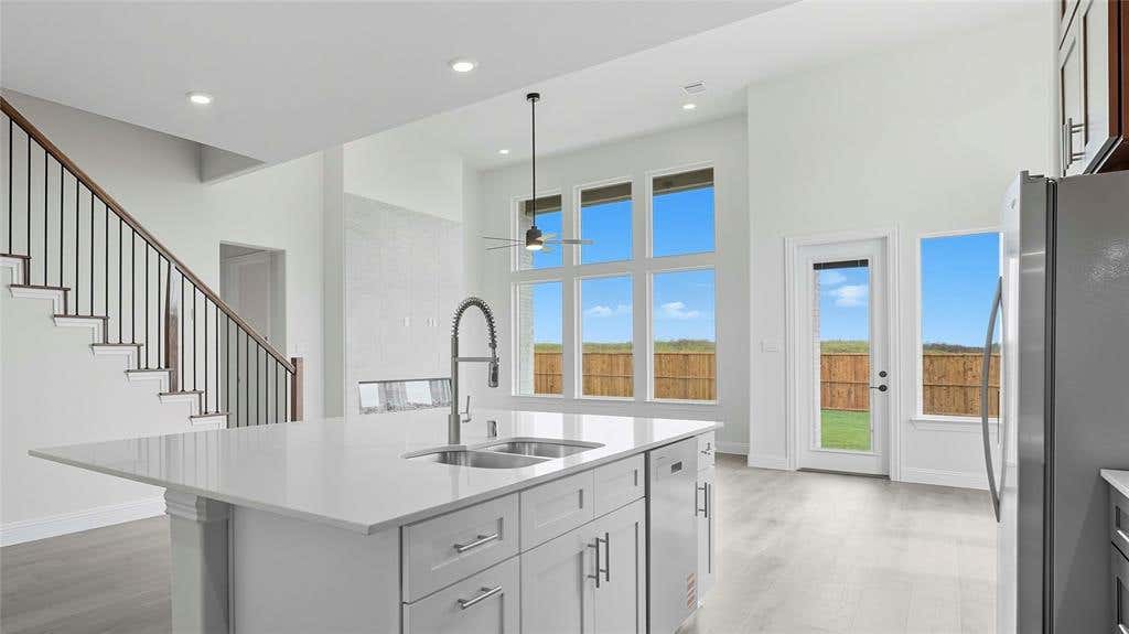 Photo of 1008 Longfellow Lane, Royse City, TX 75189 (MLS # 21350270)