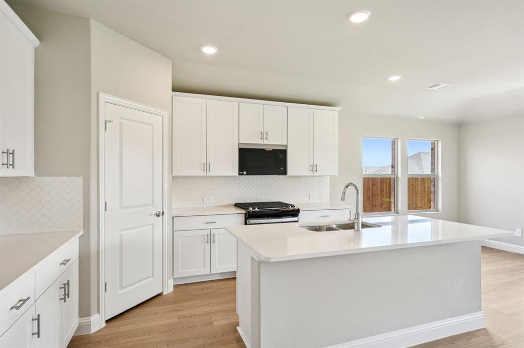 511 Midnight Oak Drive