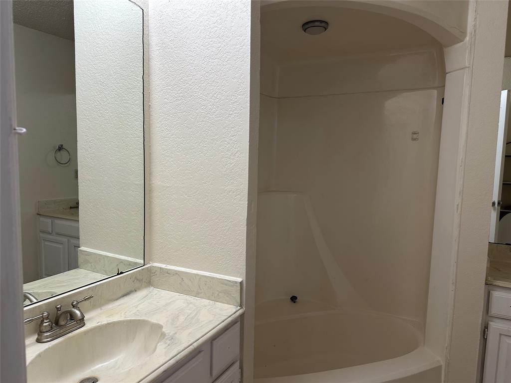 Huntington Village Add - Residential