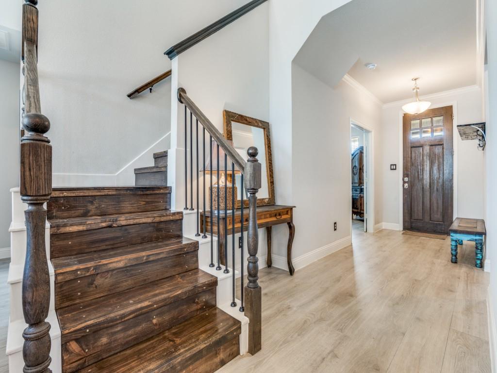 1232 Rushmore Drive
