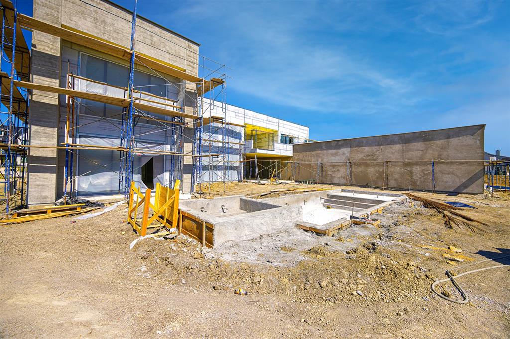 229 Sunset Point Trail