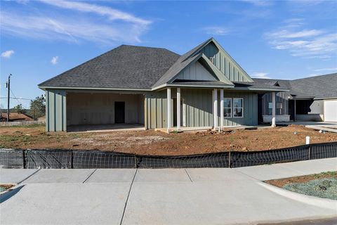 A home in Granbury