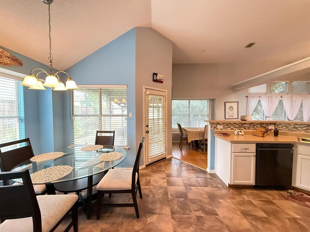 908 Busby Drive