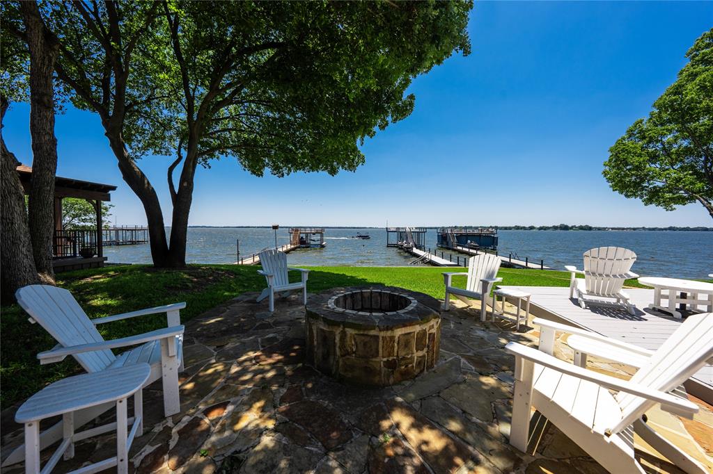 684 Enchanted Isles Drive