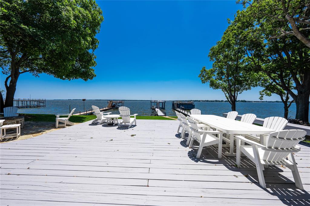 684 Enchanted Isles Drive