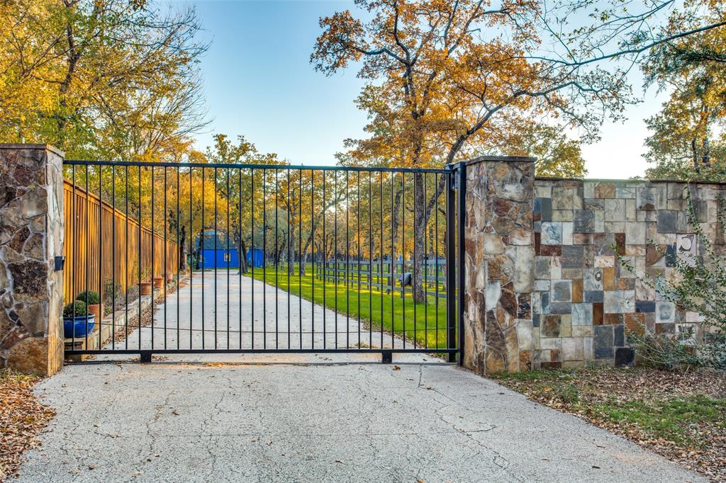 1100 Simmons Road