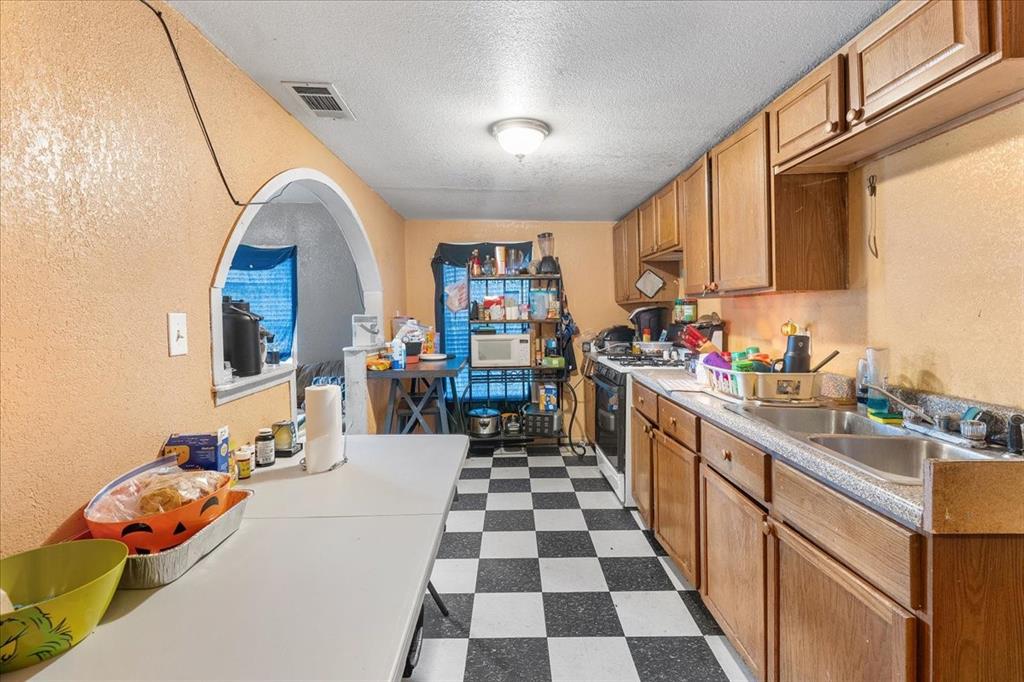 Original Cleburne - Residential