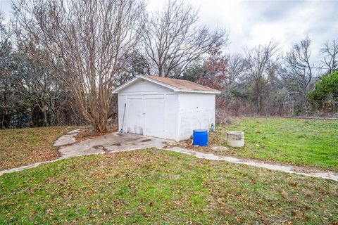 A home in Azle