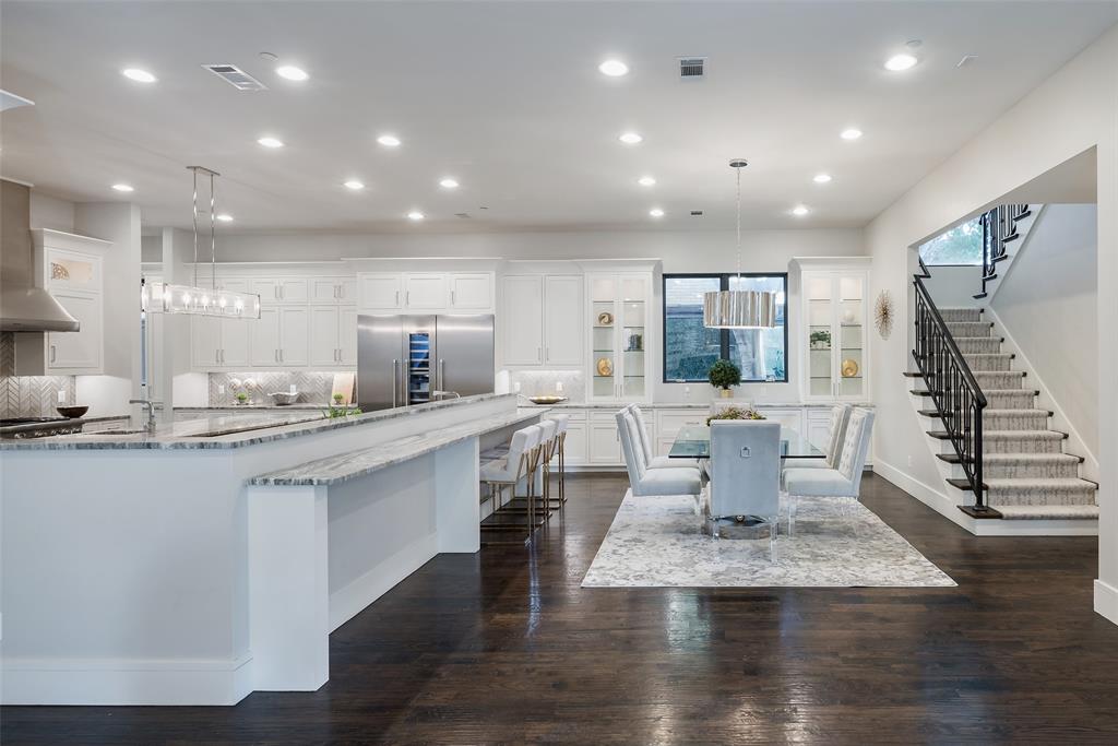 Francis Daniel - Residential