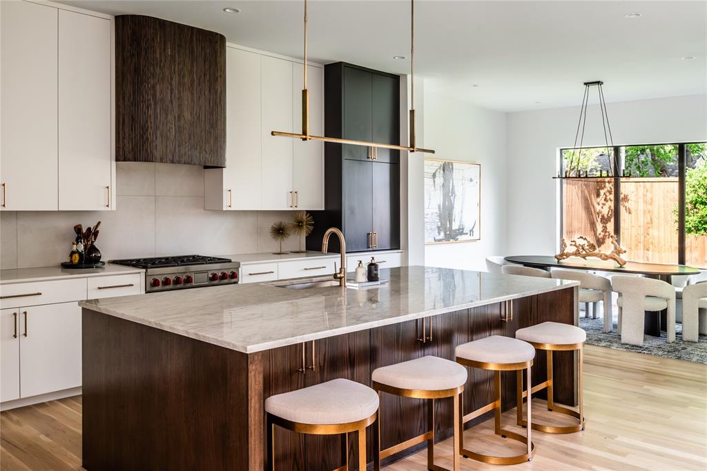 BOB O LINKS DOWNS - Residential