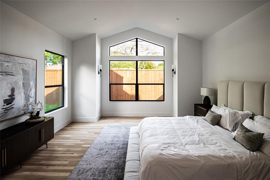 BOB O LINKS DOWNS - Residential