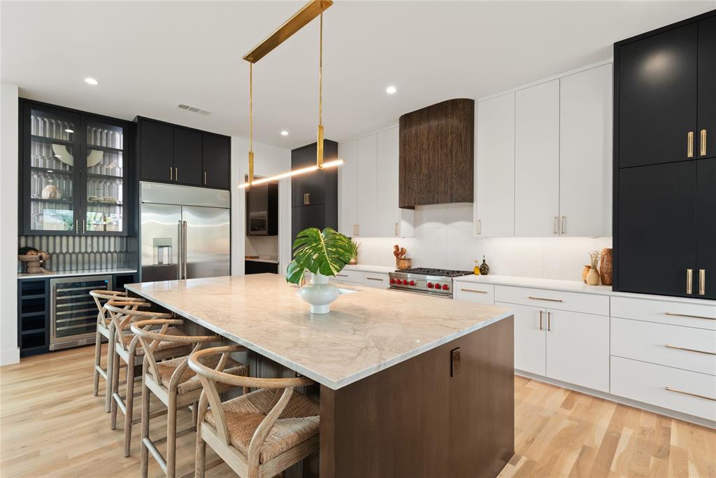 BOB O LINKS DOWNS - Residential