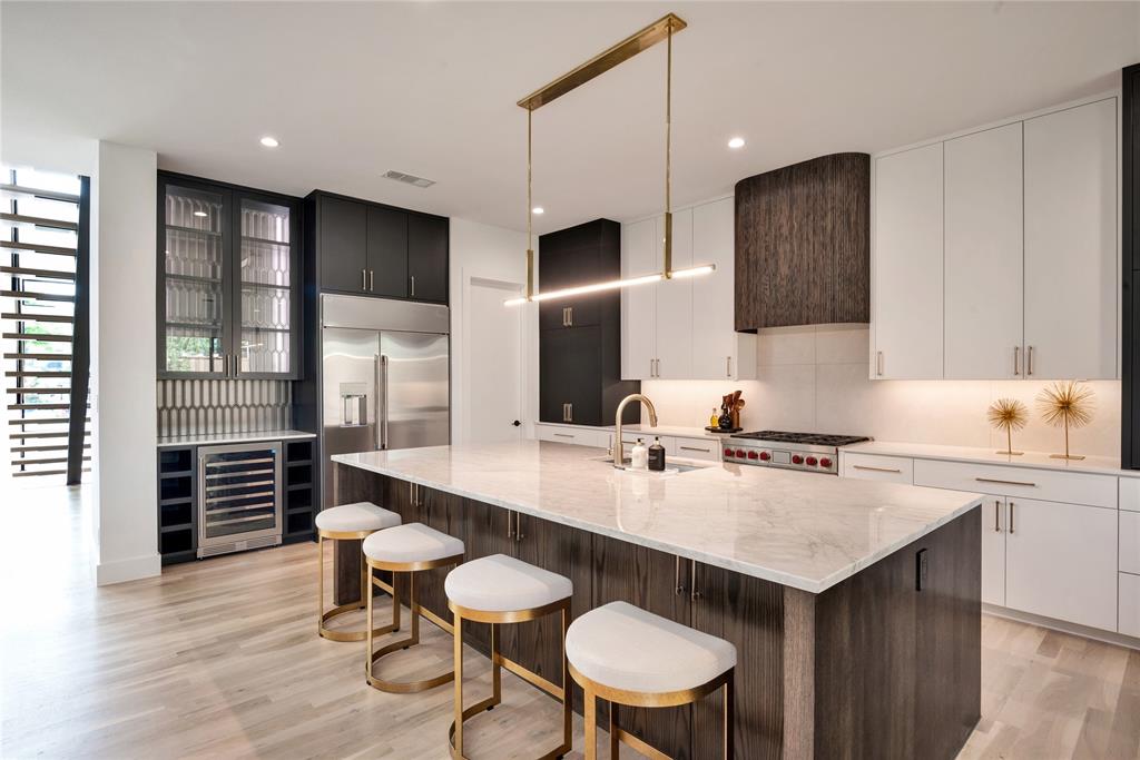 BOB O LINKS DOWNS - Residential