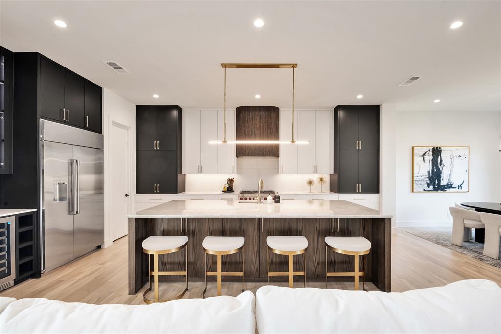 BOB O LINKS DOWNS - Residential