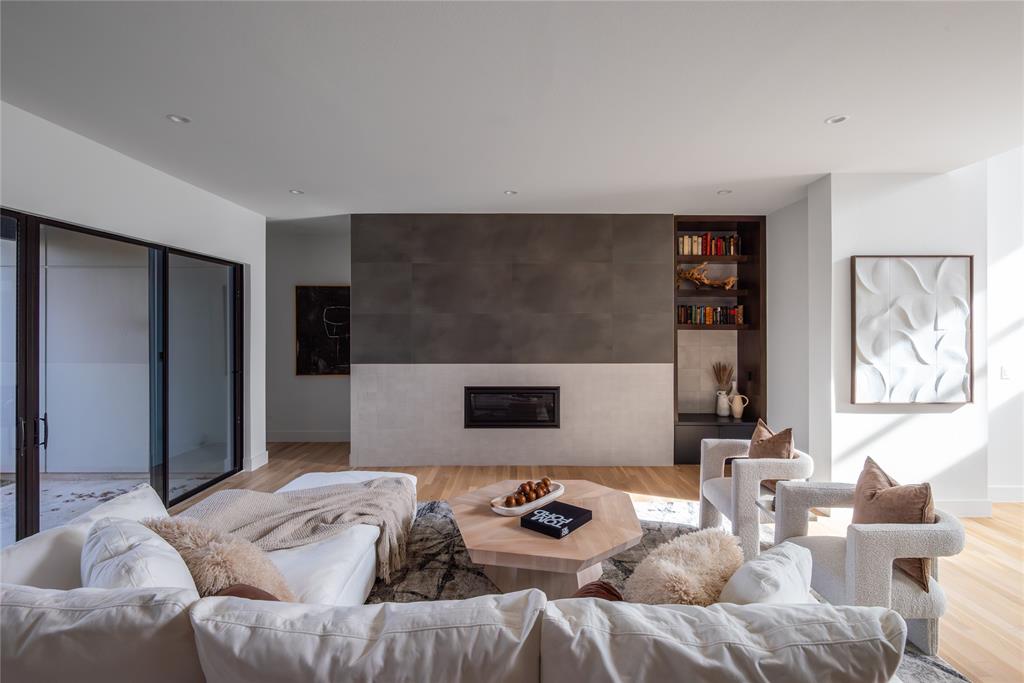 BOB O LINKS DOWNS - Residential