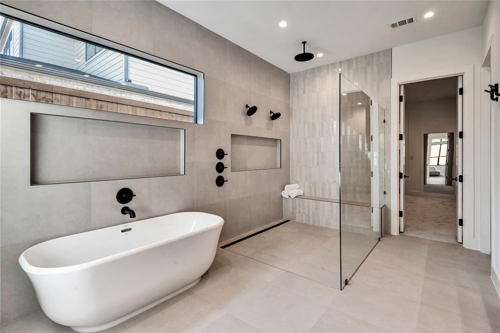 BOB O LINKS DOWNS - Residential