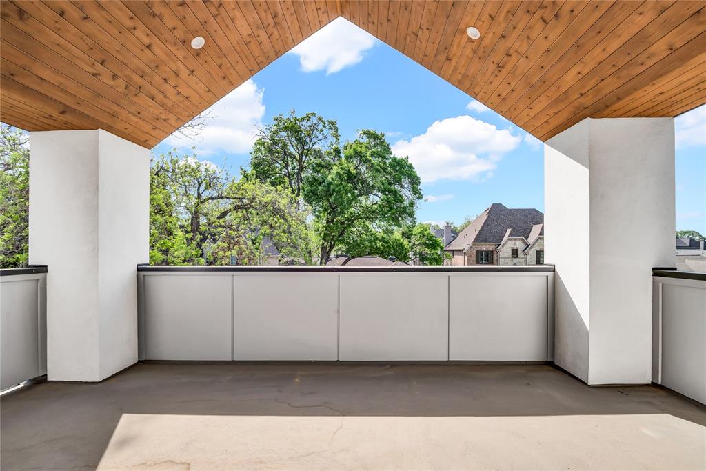 BOB O LINKS DOWNS - Residential