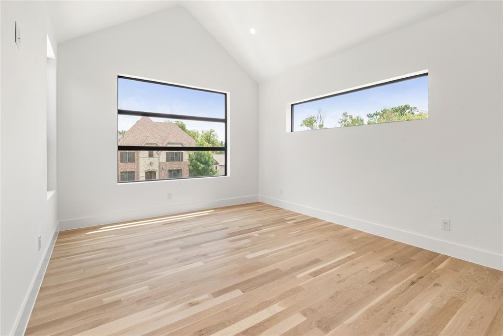 BOB O LINKS DOWNS - Residential