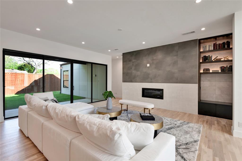 BOB O LINKS DOWNS - Residential