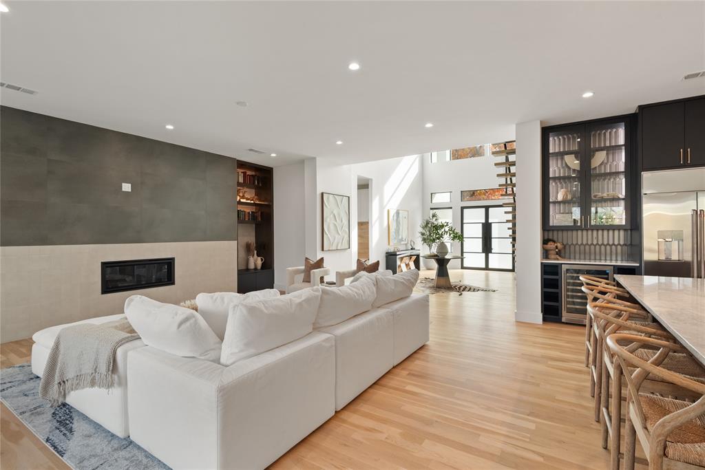 BOB O LINKS DOWNS - Residential