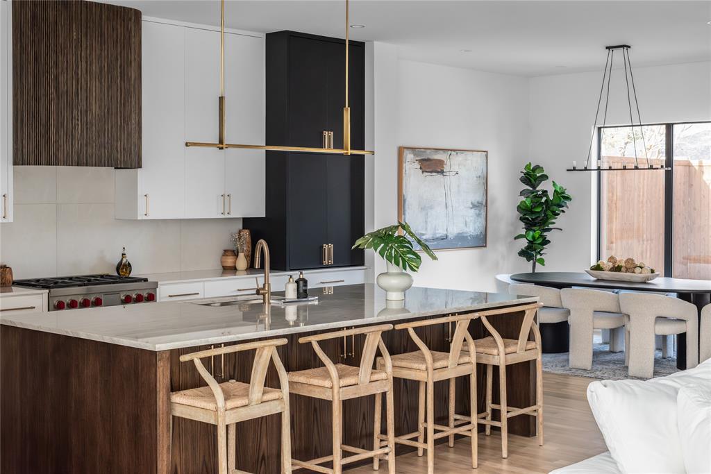 BOB O LINKS DOWNS - Residential