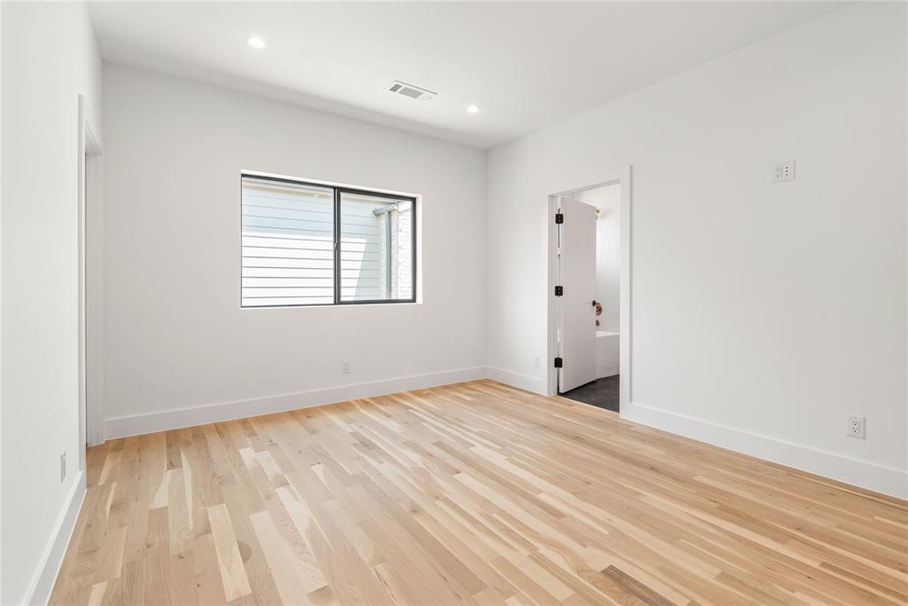 BOB O LINKS DOWNS - Residential