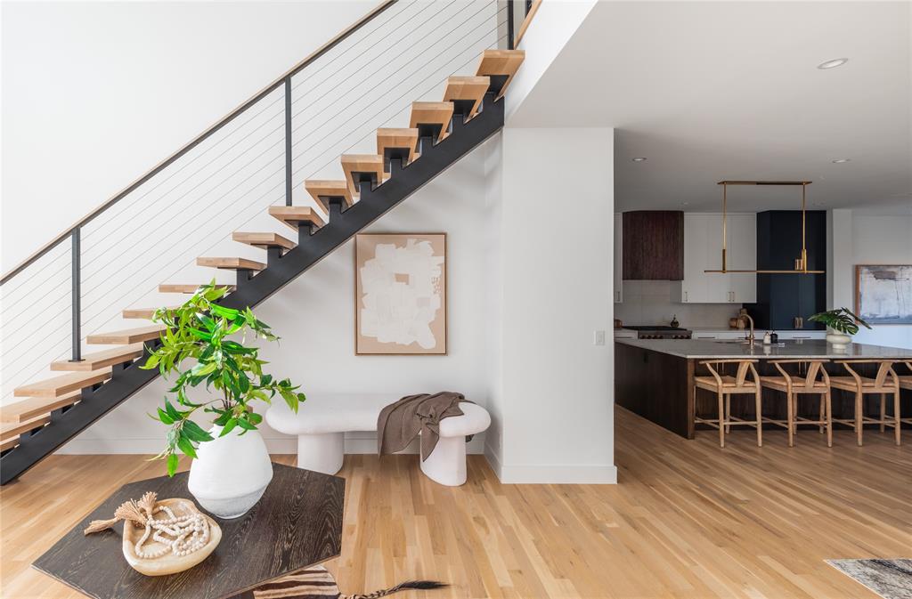 BOB O LINKS DOWNS - Residential