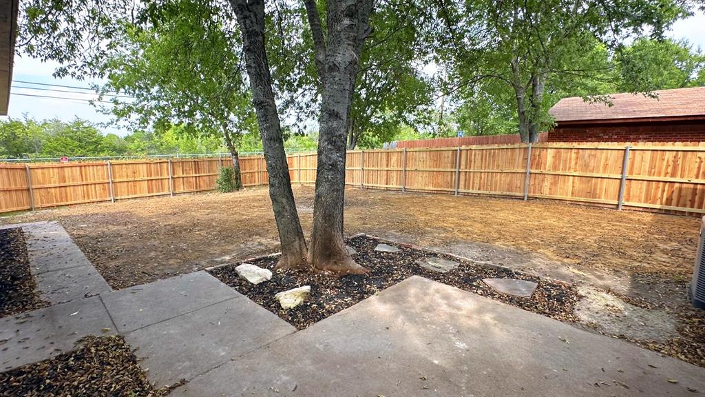 1411 E Kirnwood Drive