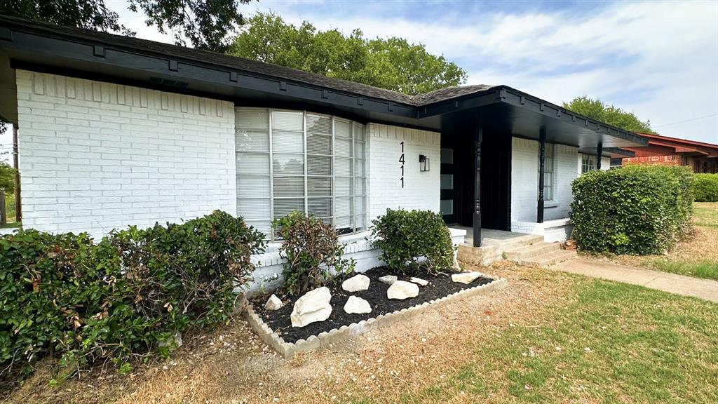 1411 E Kirnwood Drive