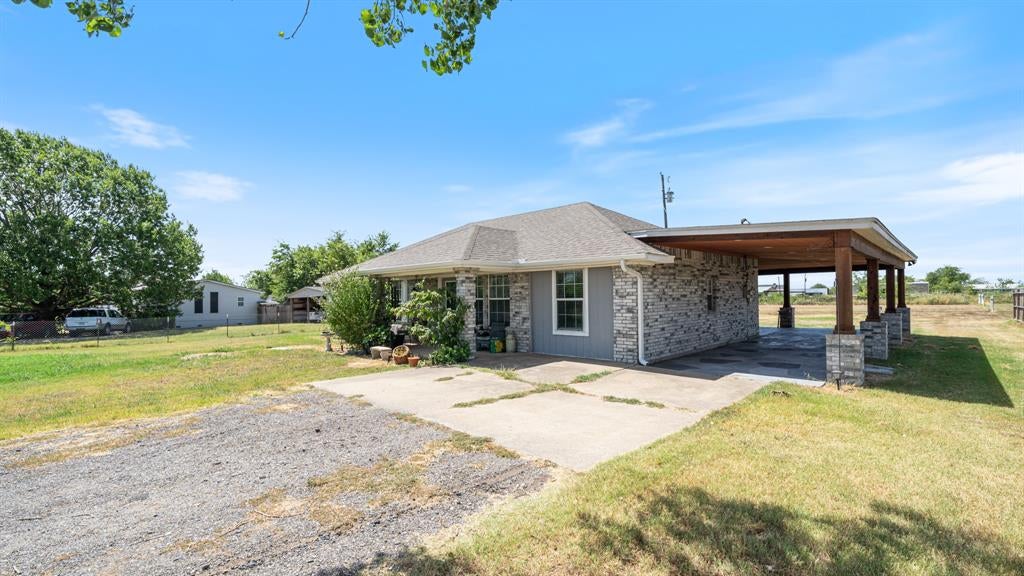 4676 County Road 107 - Photo 2