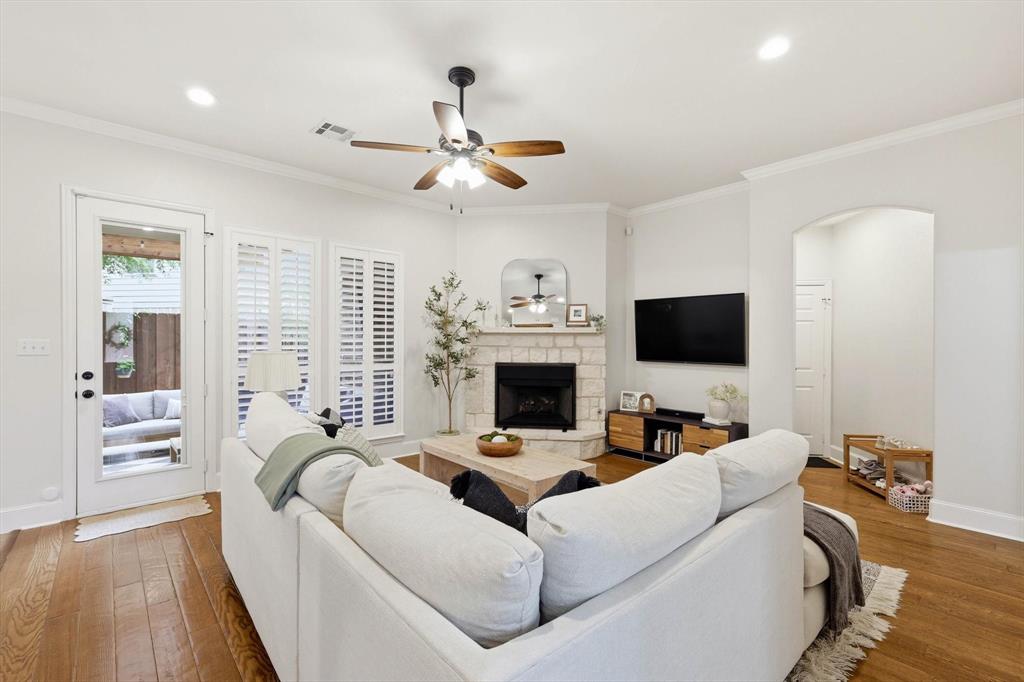 3312 S Riley Court