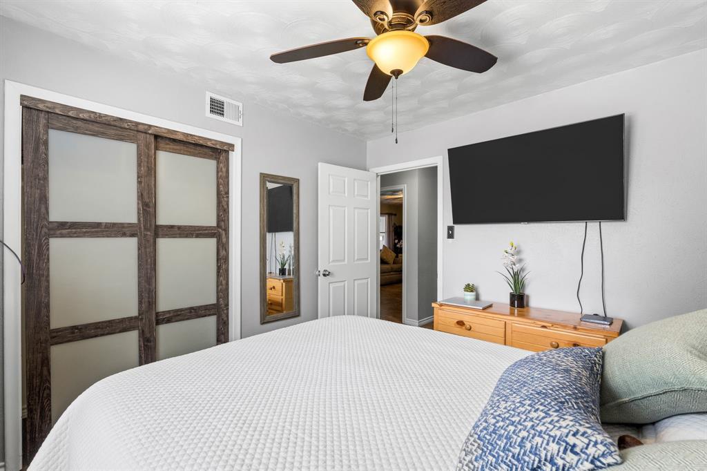 Valwood Park 16 - Residential