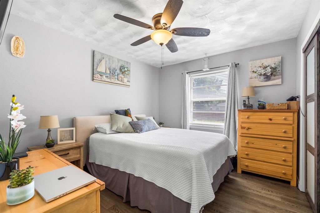 Valwood Park 16 - Residential