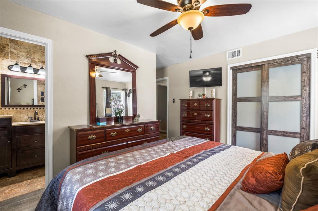 Valwood Park 16 - Residential