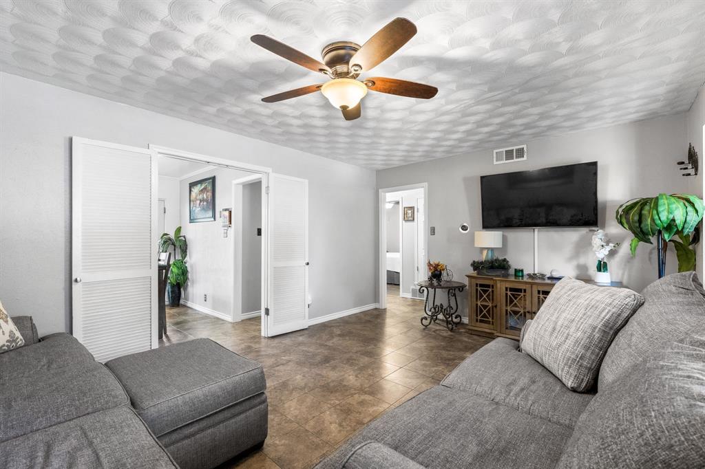 Valwood Park 16 - Residential