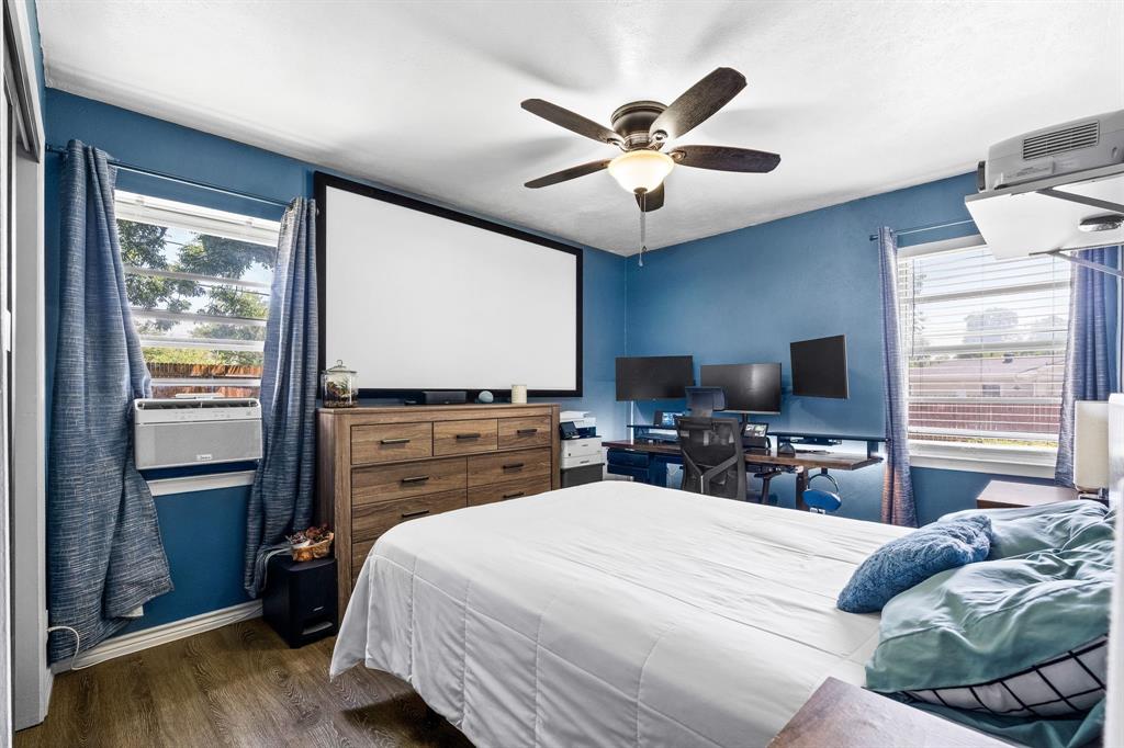 Valwood Park 16 - Residential