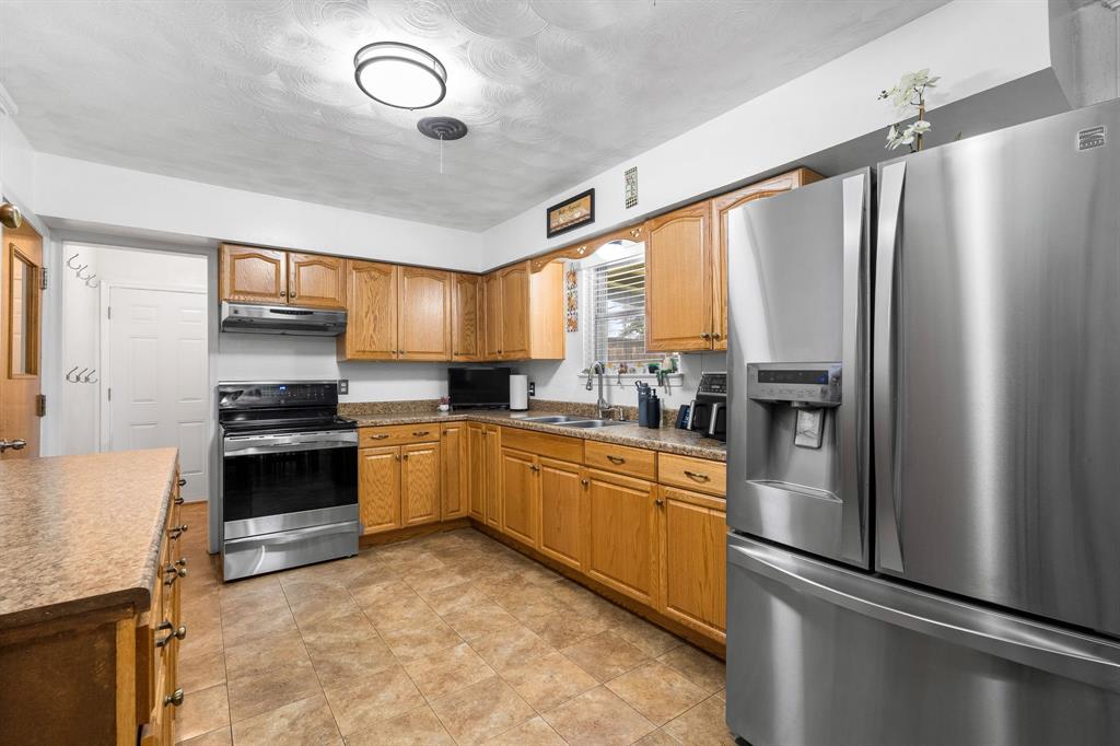 Valwood Park 16 - Residential