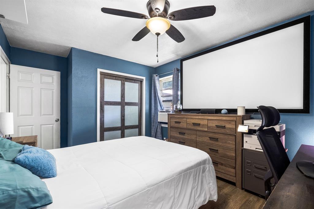 Valwood Park 16 - Residential