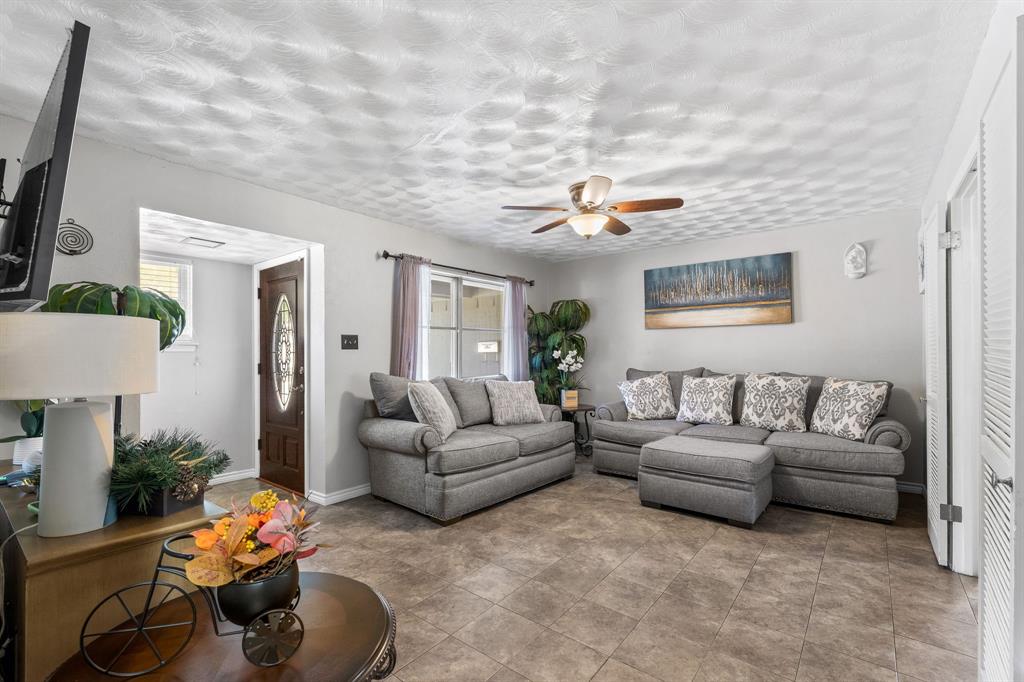 Valwood Park 16 - Residential