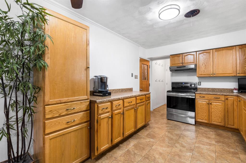 Valwood Park 16 - Residential