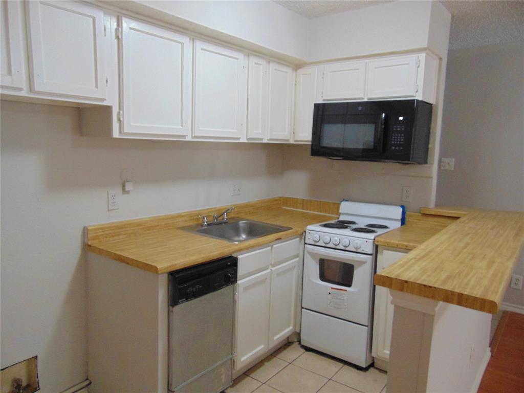 Richland Trace Condos - Residential