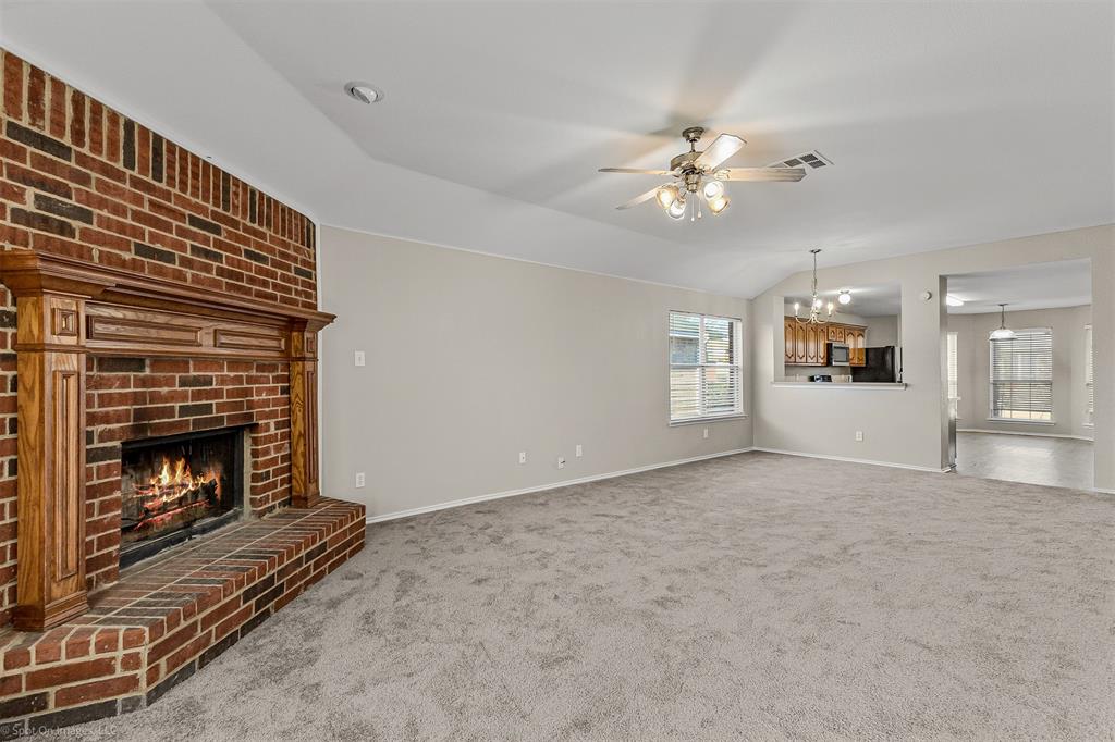 WOODLAND CREEK - Residential