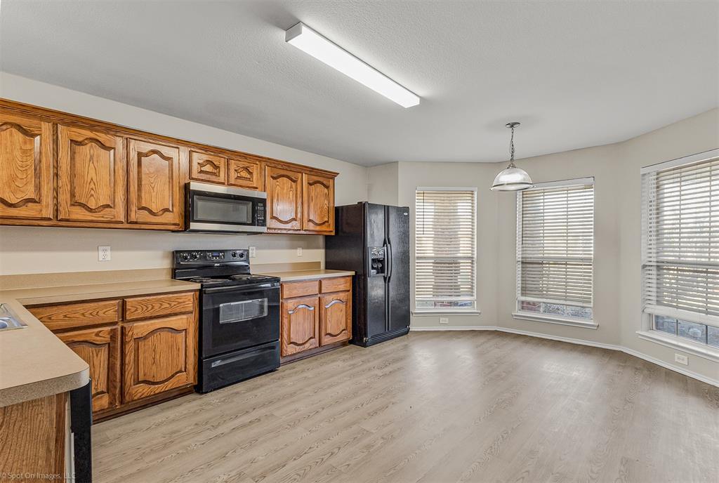 WOODLAND CREEK - Residential