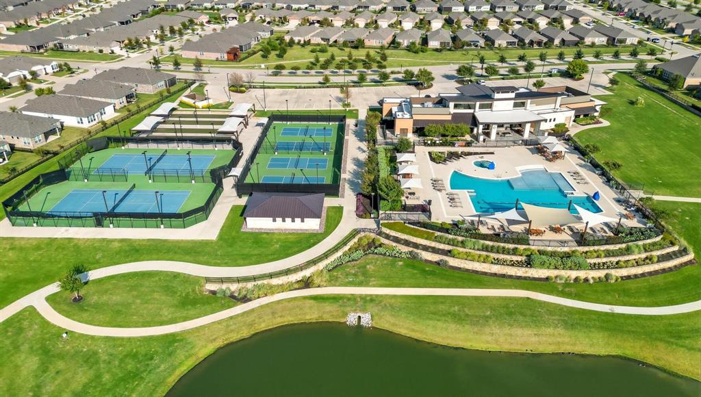 Little Elm, Texas 76227, United States, 3 Bedrooms Bedrooms, ,2 BathroomsBathrooms,Residential,Pending,208529